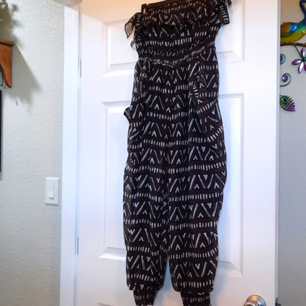 Strapless romper